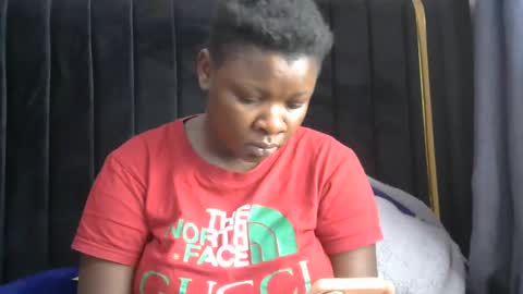 pretty_gaal online show from December 22, 5:12 am