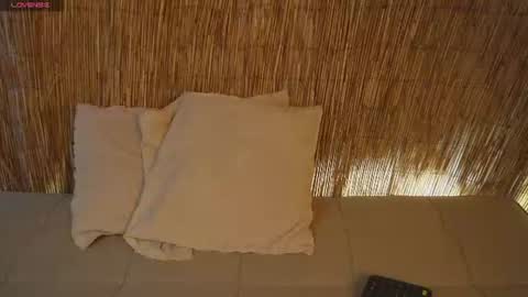 pretty_goddess online show from June 10, 8:29 pm