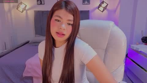 pretty online show from July 3, 3:34 am