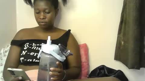 pretty_kylah online show from February 22, 10:16 am