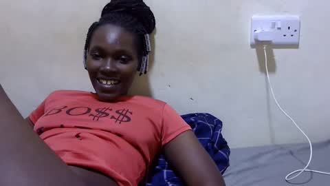 pretty_leila1 online show from April 30, 9:08 pm
