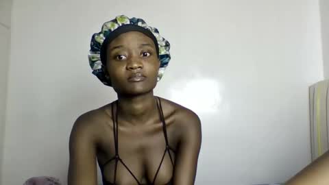 pretty luv1 online show from March 11, 8:22 pm