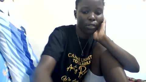 pretty_petite_ebony online show from July 26, 11:45 pm
