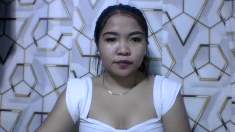 pretty_pharsa online show from June 16, 7:48 pm