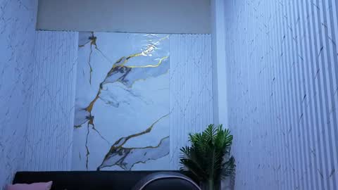 pretty_tay online show from April 29, 11:35 am