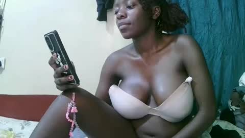 pretty_tiffany1 online show from December 18, 2:16 am