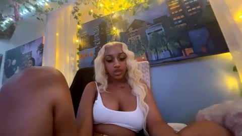 prettyblackgal online show from October 10, 3:55 am