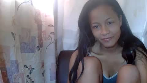prettychoux online show from May 4, 5:44 am