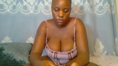 SHANIA online show from April 26, 6:27 pm