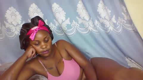 SHANIA online show from September 24, 10:20 pm