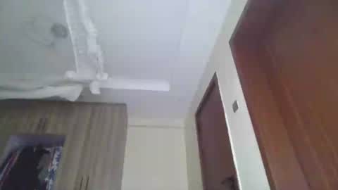prettydulce online show from July 21, 1:45 pm
