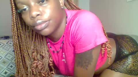 PrettyEla online show from July 5, 1:56 am