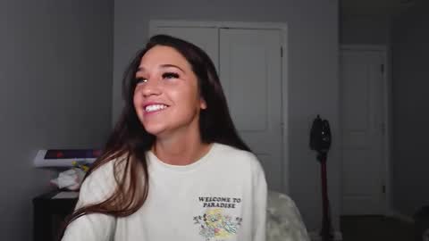 prettygirllltorii online show from February 21, 1:06 am