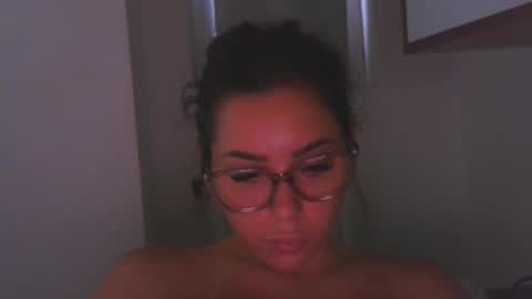 prettyjulliette online show from October 28, 2:45 pm