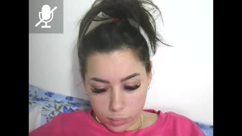 prettyjulliette online show from March 10, 6:12 pm