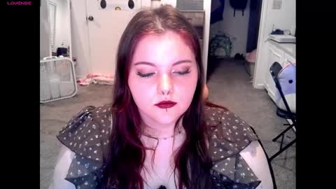 pretttypearl online show from September 9, 9:20 am