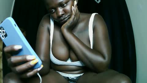 prettyreen online show from January 17, 6:15 pm