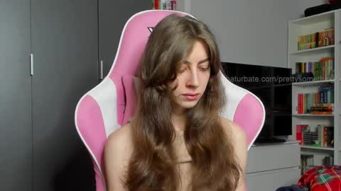 Sophie  next stream will be at Monday  i will wait you guys  online show from November 17, 6:25 am