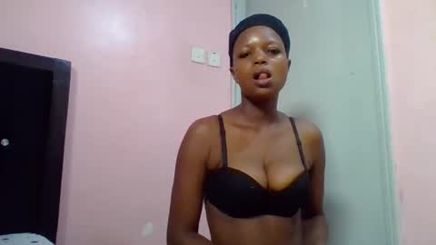 prettywendy21 online show from September 28, 8:30 am