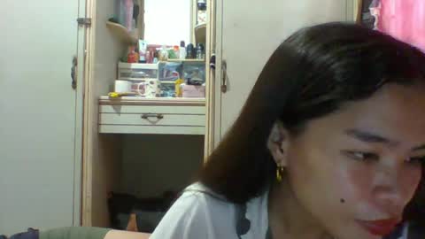 prety784828 online show from June 14, 1:47 am
