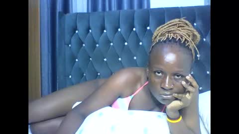 pretymellani online show from January 12, 6:57 pm