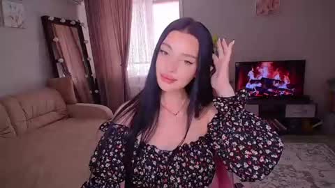 princessamira1 online show from July 6, 4:29 am