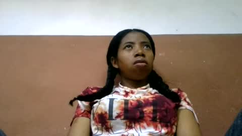 prisca880319 online show from July 28, 8:34 am
