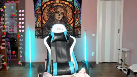 Di online show from January 12, 7:35 am