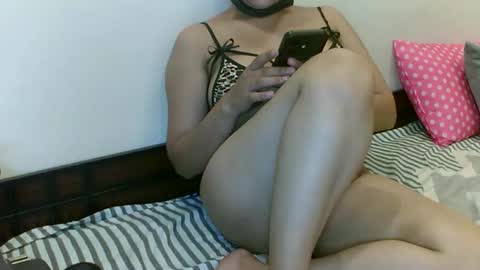 punjabi_kudi18 online show from May 20, 5:37 am