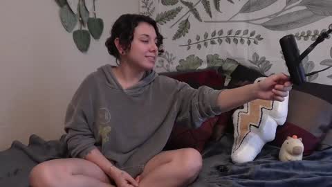 emmy online show from January 6, 7:13 pm