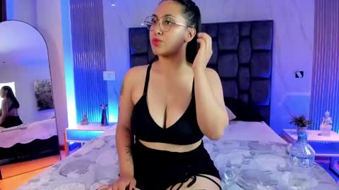 Karol online show from May 27, 1:57 am