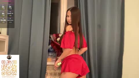 Snapshot of purrpaw chatting on October 16, 9:28 pm Zendaya online show from October 16, 9:28 pm