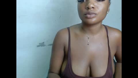 pussyxwetx online show from June 16, 11:06 pm