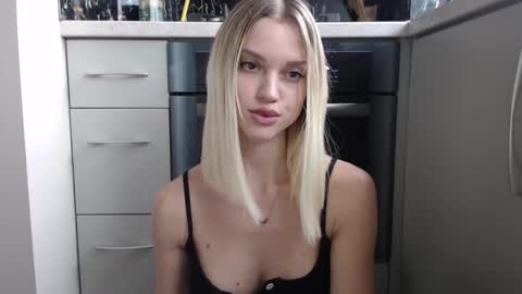 Milana online show from January 27, 11:00 am