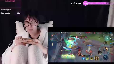 qianqian_ online show from May 3, 7:28 pm