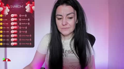 L online show from March 19, 4:11 pm