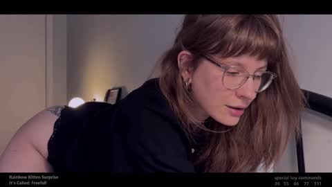    online show from October 2, 3:06 pm