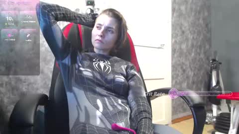 Lola online show from October 17, 10:40 am