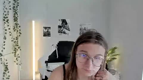 Amelie online show from July 4, 7:48 am