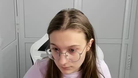 Amelie online show from March 17, 8:07 am