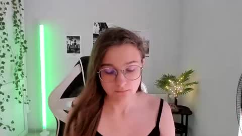 Amelie online show from July 16, 7:02 am