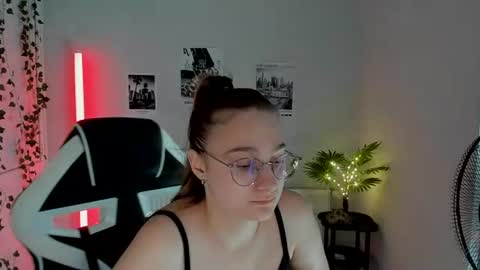 Amelie online show from July 14, 8:08 am