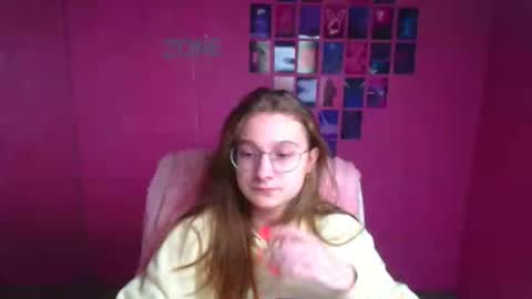 Amelie online show from March 2, 12:23 pm