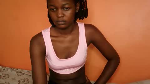 queen_banice online show from March 16, 8:40 am