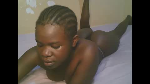 queen_latasha online show from May 1, 2:15 am
