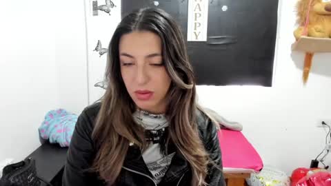 Snapshot of queen_natttyy chatting on February 3, 2:24 pm queen_natttyy online show from February 3, 2:24 pm