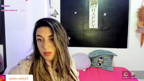 Snapshot of queen_natttyy chatting on January 28, 4:18 am queen_natttyy online show from January 28, 4:18 am