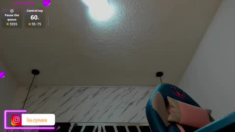   online show from September 20, 11:52 am