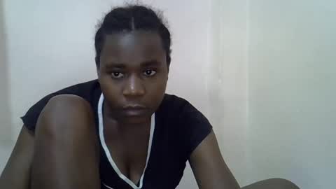 Snapshot of queen_sly chatting on October 9, 1:59 pm queen_sly online show from October 9, 1:59 pm