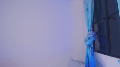 Snapshot of queenalya_ chatting on September 25, 11:35 pm Ahlya online show from September 25, 11:35 pm